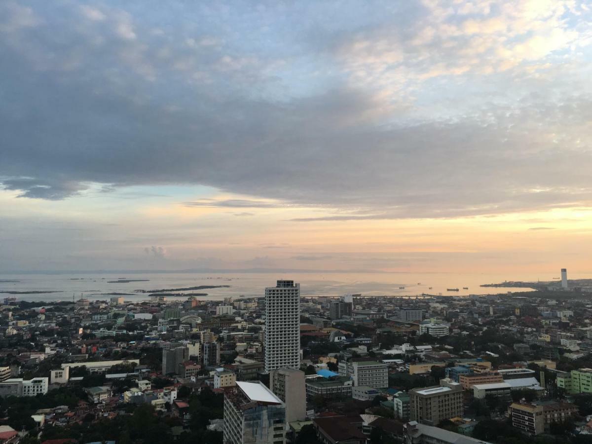 Horizons 101 - Panoramic View By St. Therese Cebu Extérieur photo